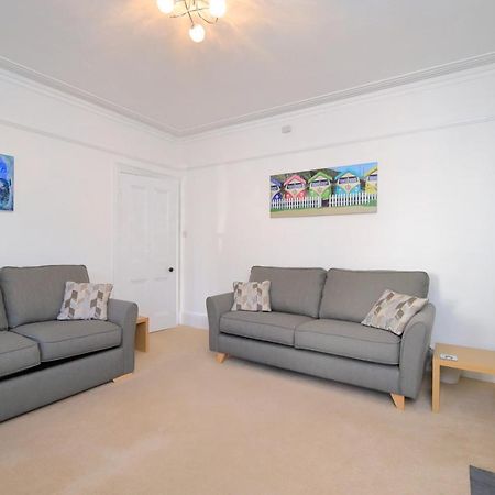 Exmouth - Newly Available, Near The Beach Apartment Exterior photo